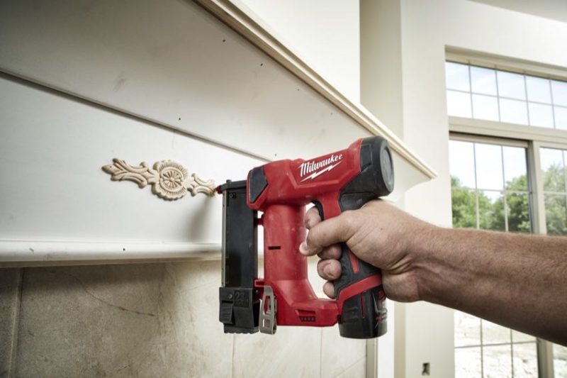 Milwaukee 2540-20 M12 pin nailer