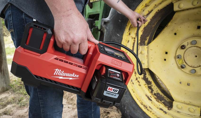 best Milwaukee M18 Cordless tire Inflator Review 2848-20